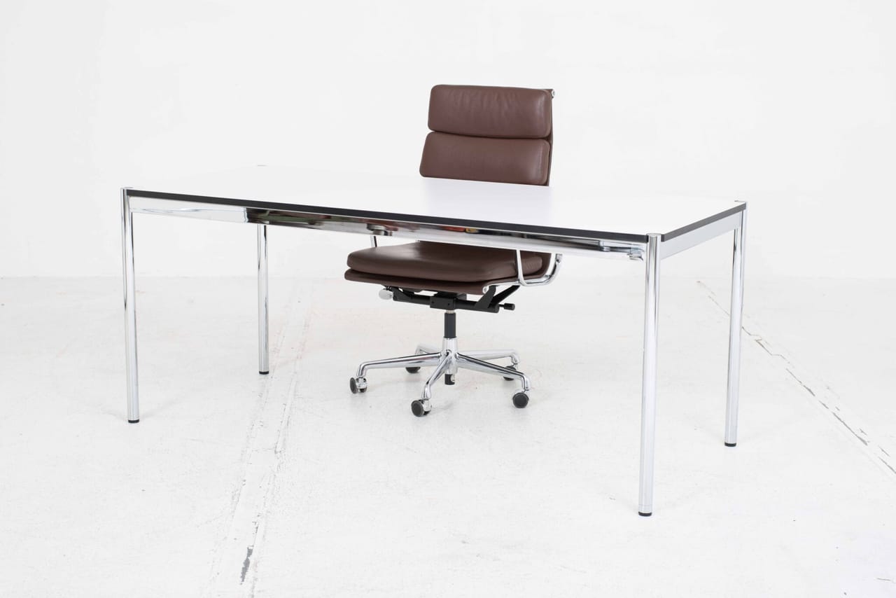 USM Schreibtisch 175cm x 75cm in Perlgrau