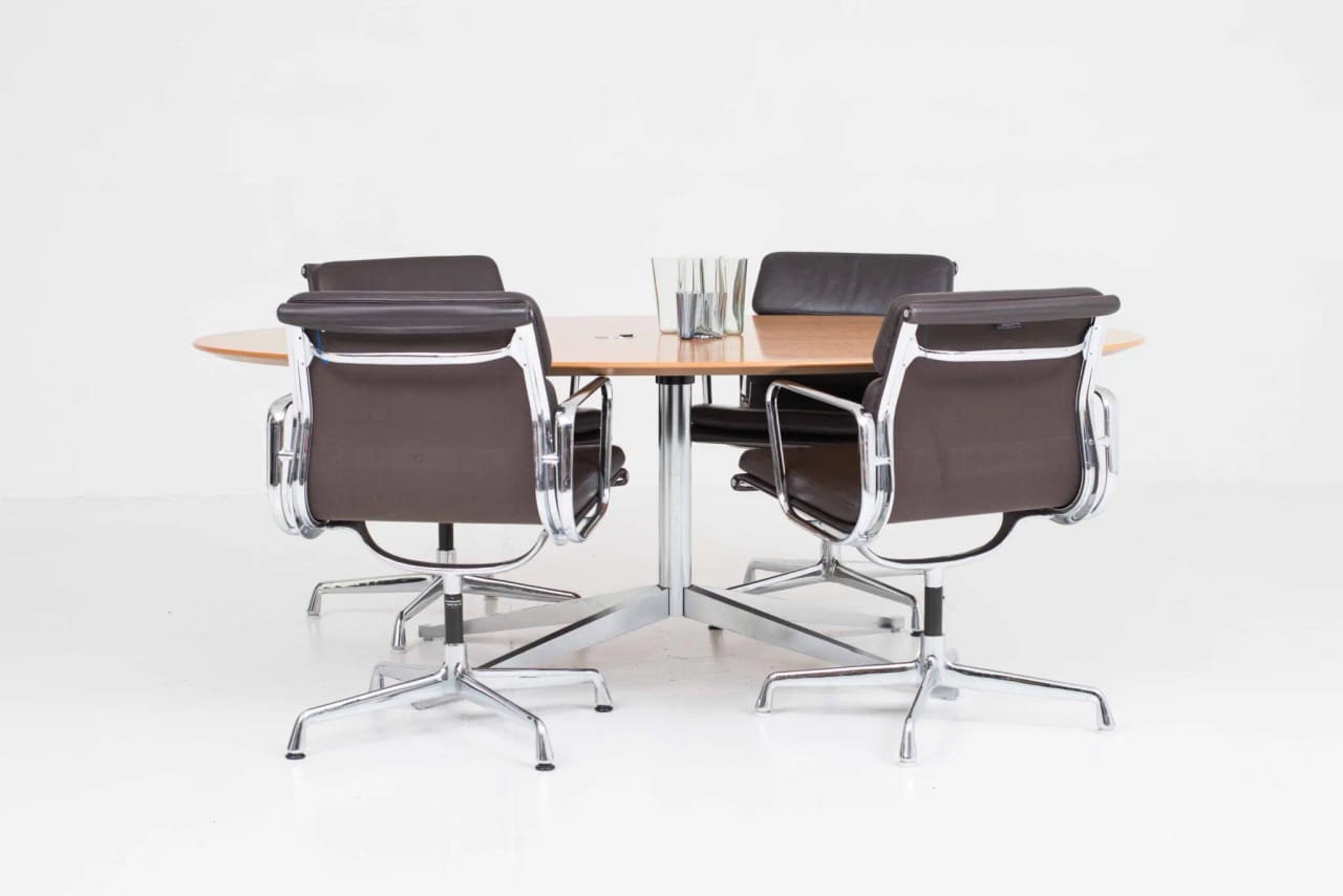 Knoll International Table Desk von Florence Knoll in Nussbaum - 198cm