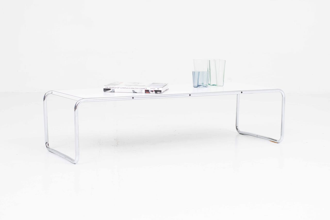 Knoll Laccio 2 Couchtisch von Marcel Breuer in Weiss