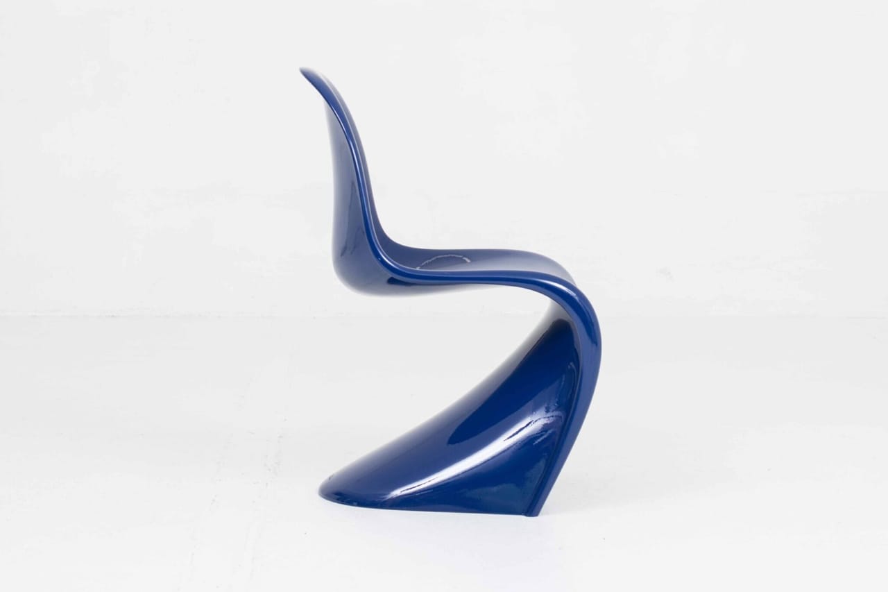Vitra Panton Classic Stuhl von Verner Panton in Kobaltblau