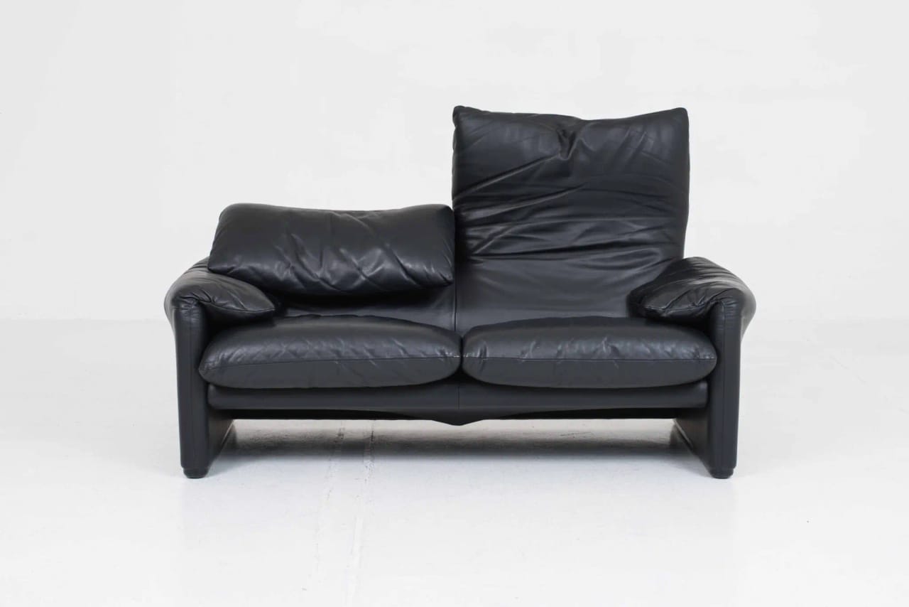 Cassina Maralunga Sofa von Vico Magistretti in schwarzem Leder