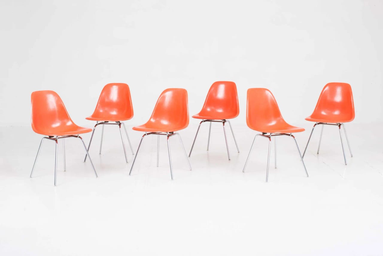 Herman Miller / Vitra Fiberglass DSX Side Chair von Charles & Ray Eames in Rotorange