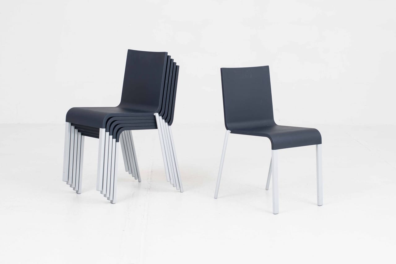 Vitra .03 Stuhl von Maarten Van Severen in Dunkelblau