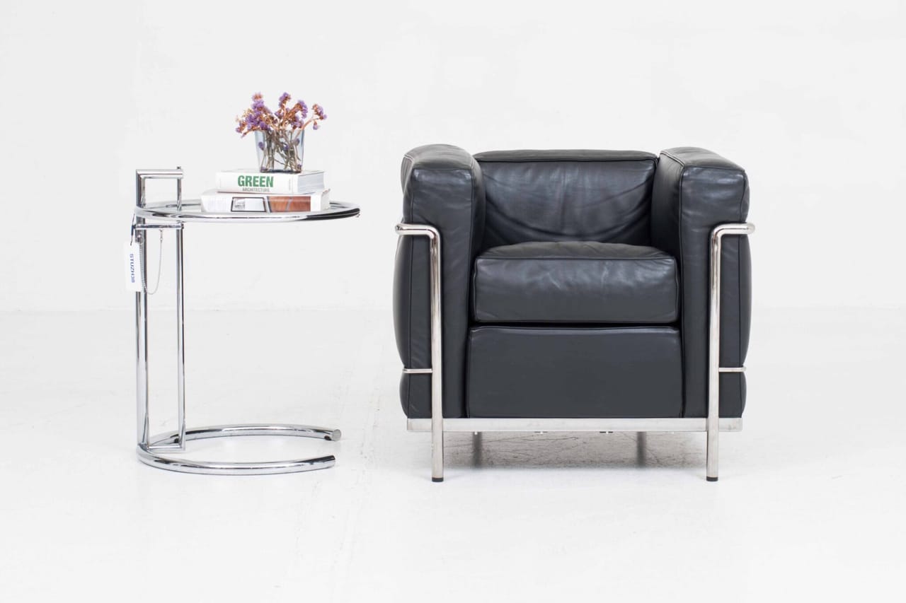 Cassina LC2 Sessel von Le Corbusier in schwarzem Leder - 2 Fauteuil Grand Confort