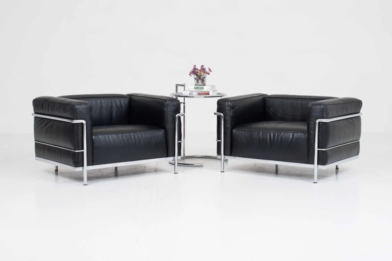 Cassina LC3 Sessel von Le Corbusier in schwarzem Leder - 3 Fauteuil Grand Confort