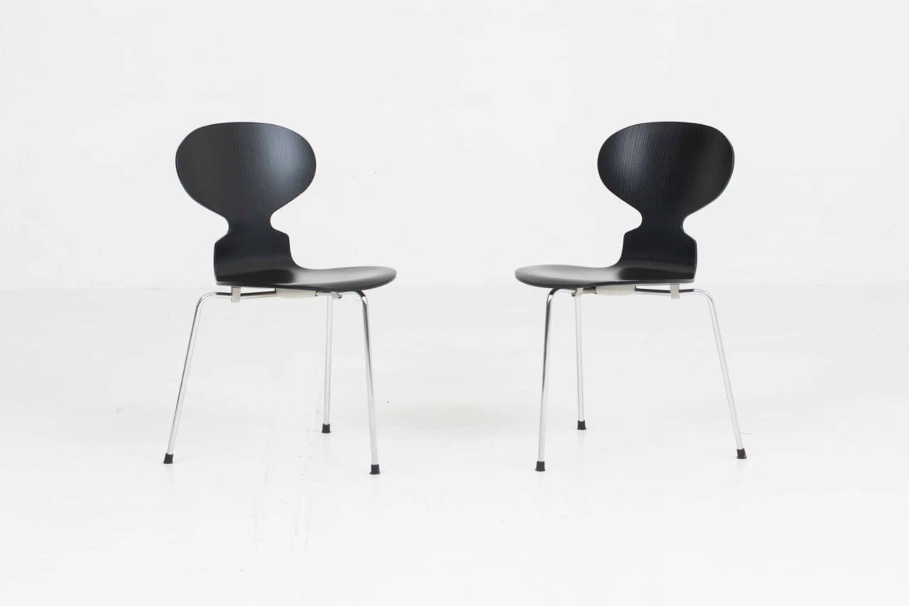 Fritz Hansen Ameise 3101 Stuhl von Arne Jacobsen - Schwarz lasiert