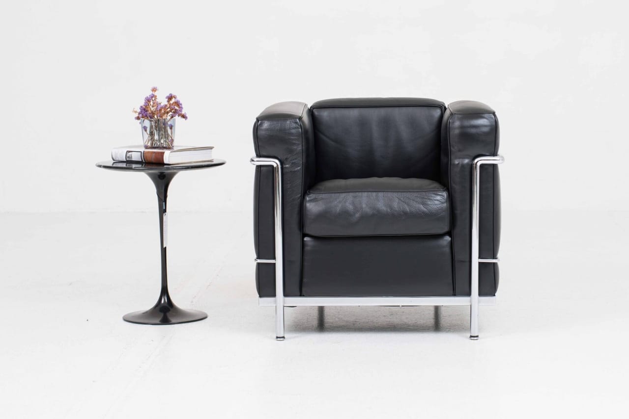 Cassina LC2 Sessel von Le Corbusier in schwarzem Leder - 2 Fauteuil Grand Confort