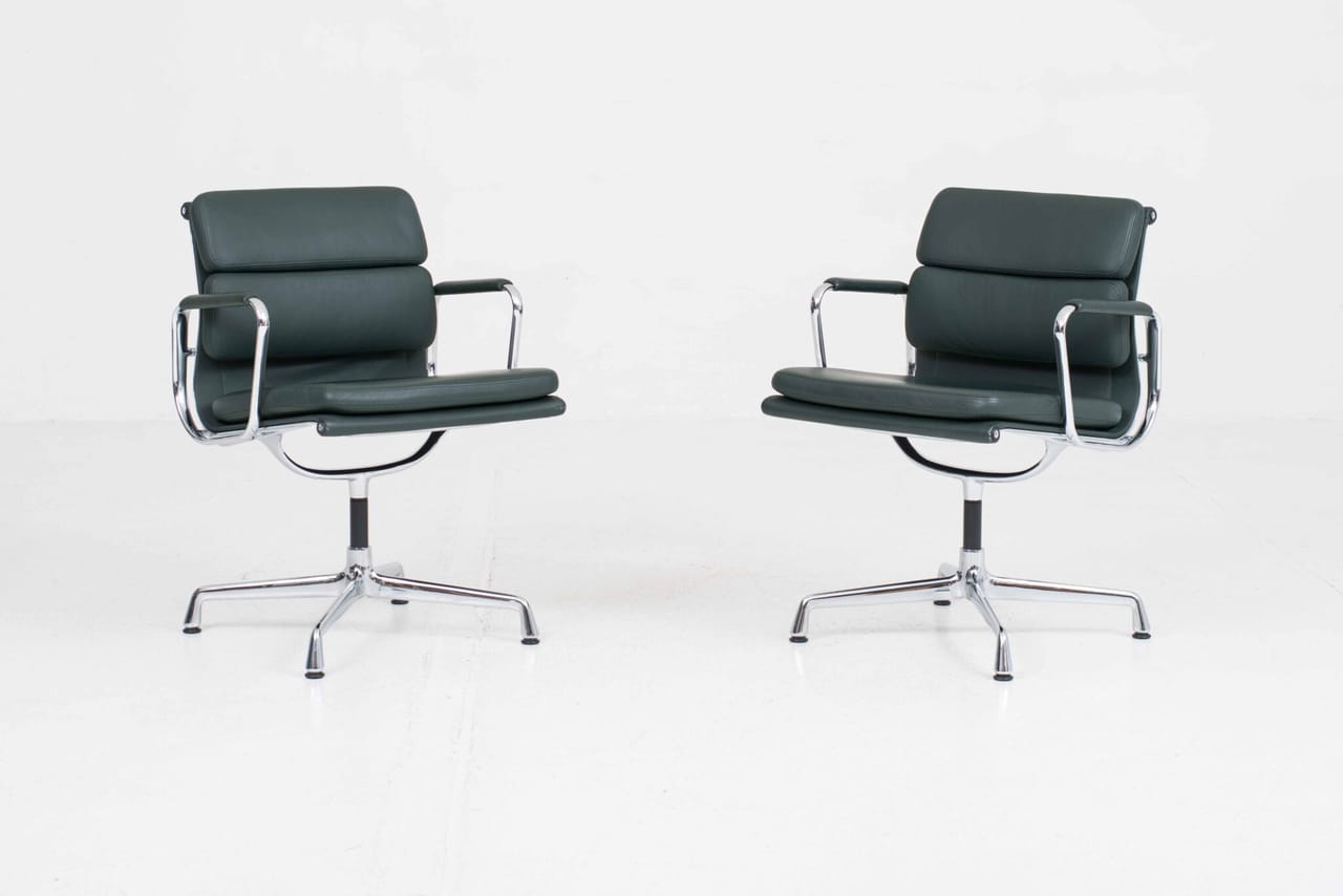 Vitra EA 208 / 217 Soft Pad Bürostuhl von Eames in dunkelgrünem Leder