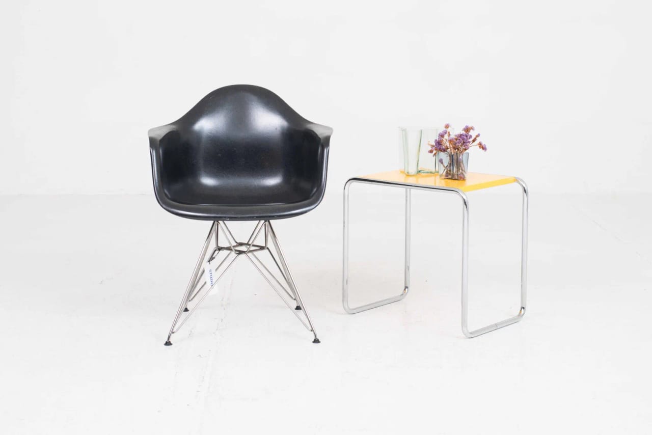 Thonet B9 B Beistelltisch von Marcel Breuer