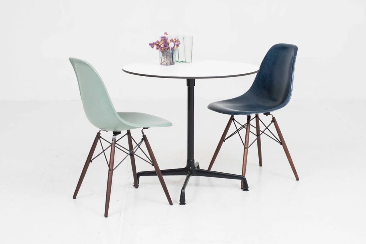 Vitra Contract Table von Charles & Ray Eames